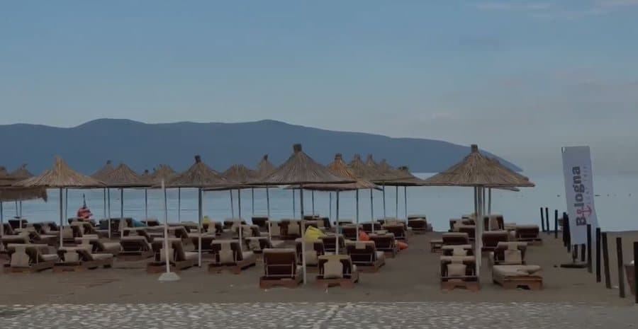 Shiu boshatis Lungomaren e Vlorës