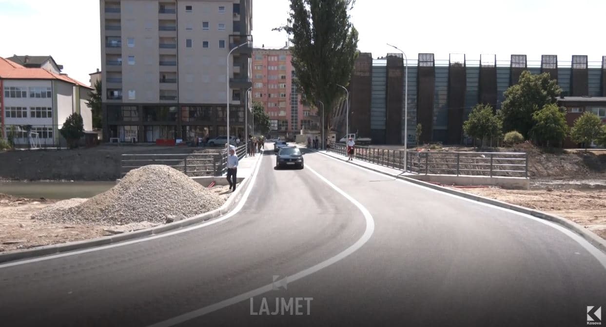 Ura e re mbi Ibër, hapet për makina (VIDEO)