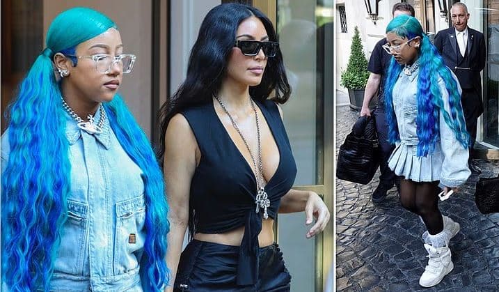 Vajza 12-vjeçare Kim Kardashian sjell trendin e ri me flokë blu