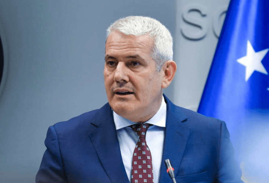 Sveçla ‘urdhëron’ IPK-në të hetojë ‘çdo lëshim apo përfshirje’ të ndonjë polici në veprimtarinë e  Mefail Shkodrës