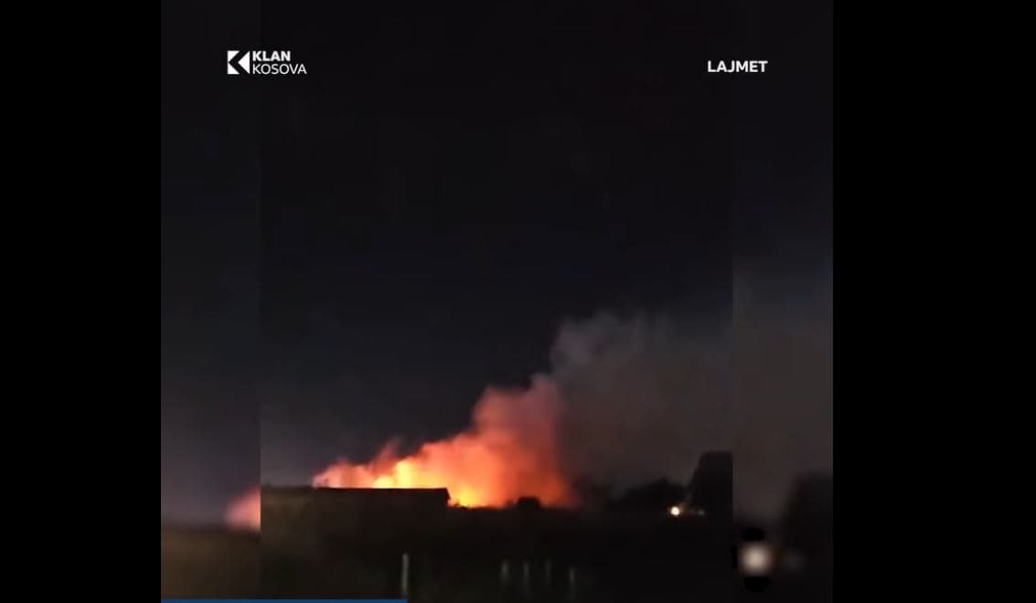 Digjet deponia e veturave në Katundin e Ri në Pejë (VIDEO)