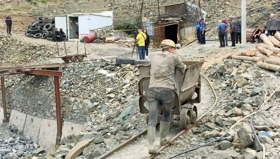U aksidentua gjatë punës, humb jetën një minator në Bulqizë