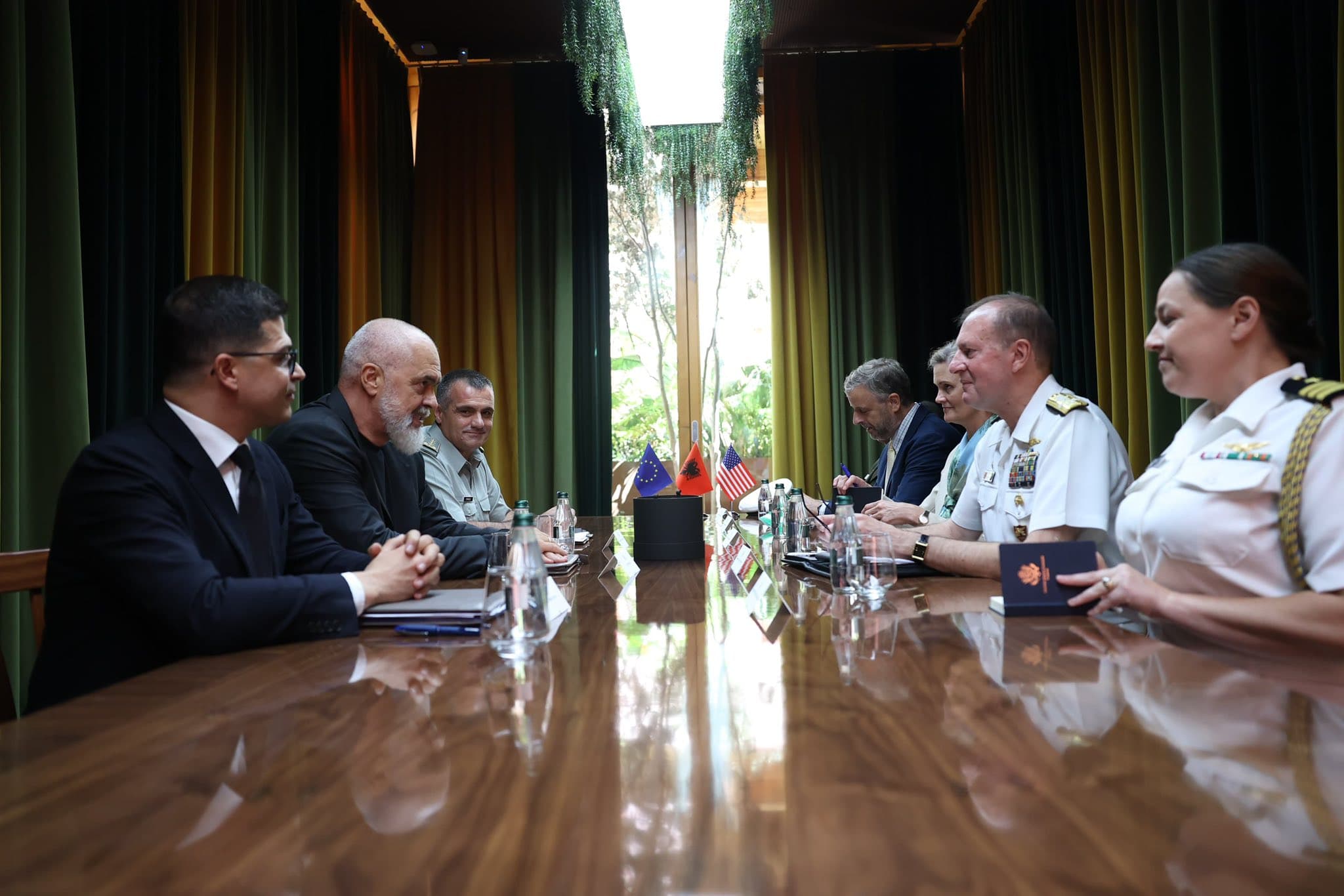 Rama takon Admiralin Munsch, flasin për Portin e Ri të Durrësit