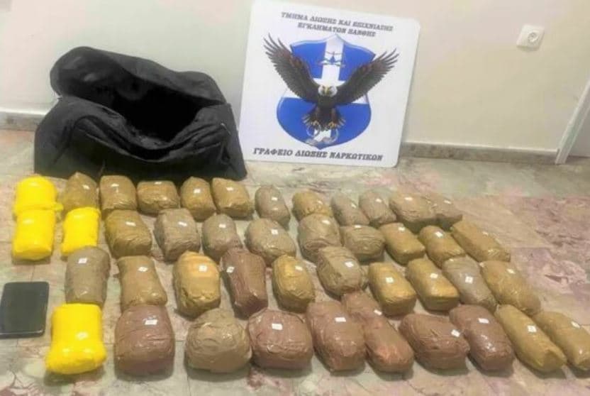 Arrestohet me 21.5 kg drogë, shqiptari në Greqi