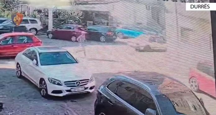 Ua vidhte me forcë qaforet viktimave, prangoset 42-vjeçari në Durrës