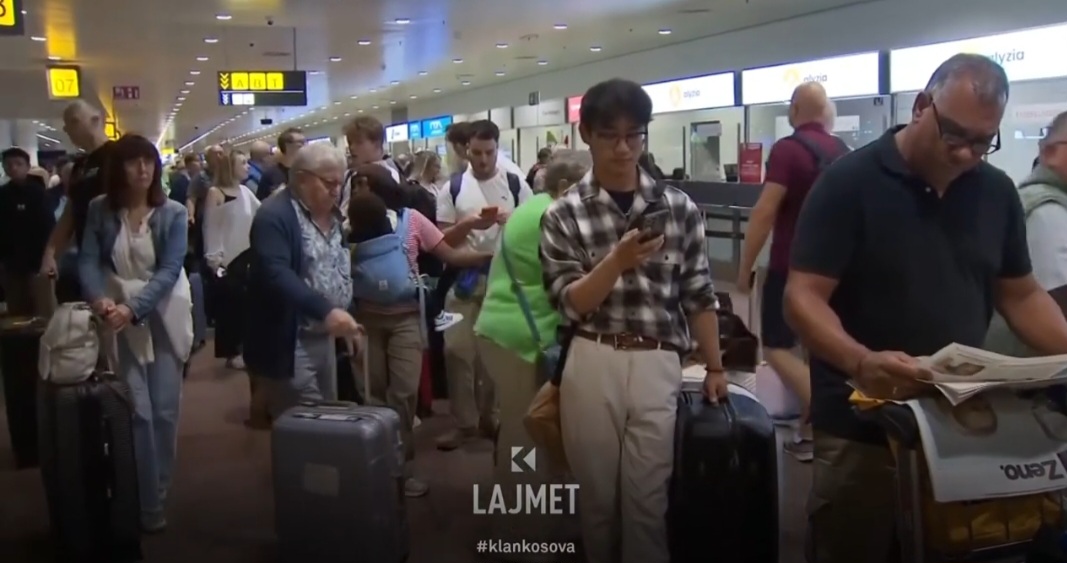 Kaosi në trafikun ajror, sulmet kibernetike bllokojnë aeroportet (VIDEO)