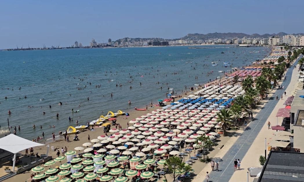 16 vjeçari nga Durrësi mbytet aksidentalisht derisa po lahej në det