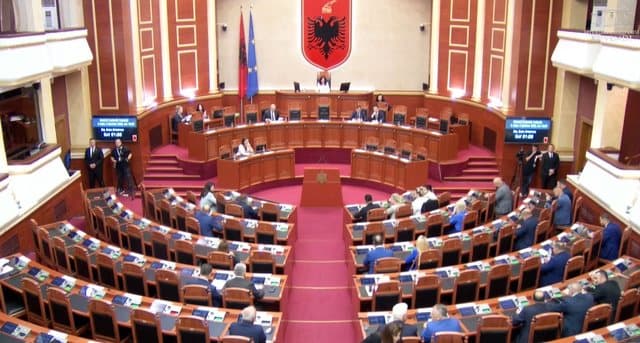Seancë maratonë e Kuvendit të Shqipërisë, Rama prezanton programin