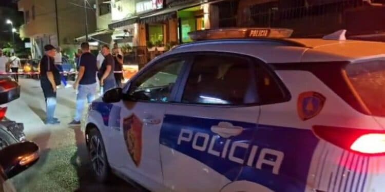 Vrasje në Tiranë, burri 50-vjeçar goditet për vdekje me thikë