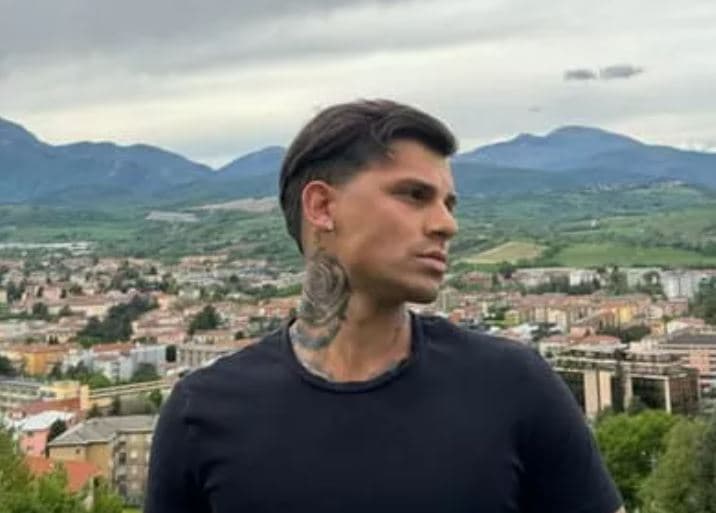 Vdes 23-vjeçari shqiptar në Itali, u ther me thikë në një parking