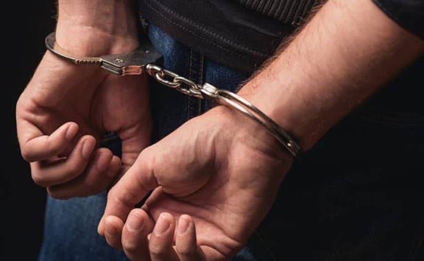 Prangosen katër persona për vjedhje të rënda në Obiliq, tre prej tyre të mitur