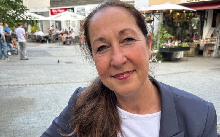 Merz për kryetaren që u ther me thikë: Akt i shëmtuar, shpresojmë të shërohet shpejt