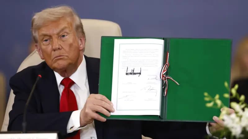 Trump në ceremoninë e nënshkrimit të marrëveshjes për Gazën: Të gjithë janë të lumtur