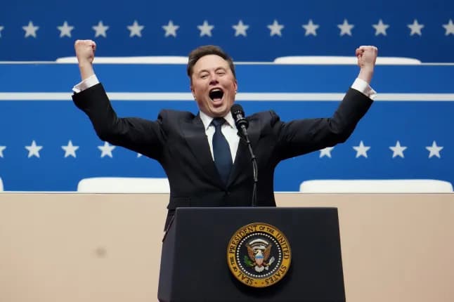 Musk bëhet personi i parë në histori me pasuri prej 500 miliardë dollarësh