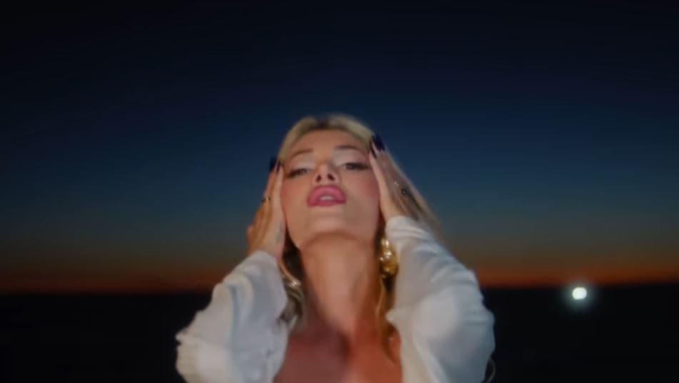 Era Istrefi publikon “Ama do love” dhe “Hajde” (VIDEO)
