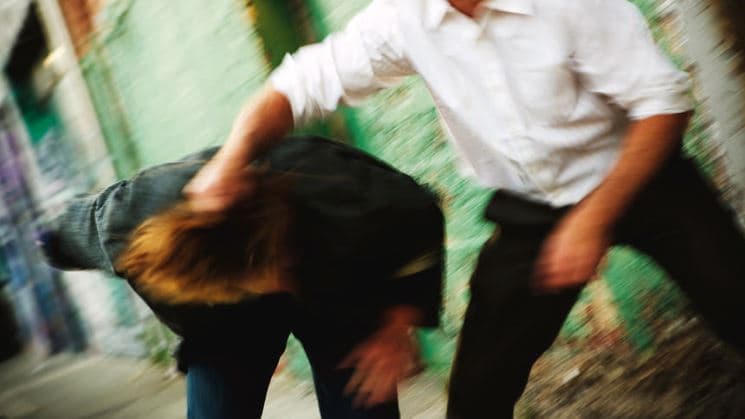Rrihen dhëndri me baballëkun në Istog, bëhen për spital