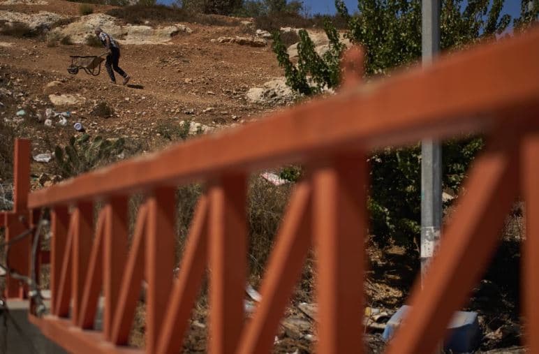Izraeli ngriti rreth 1000 barriera në Bregun Perëndimor gjatë luftës në Gaza