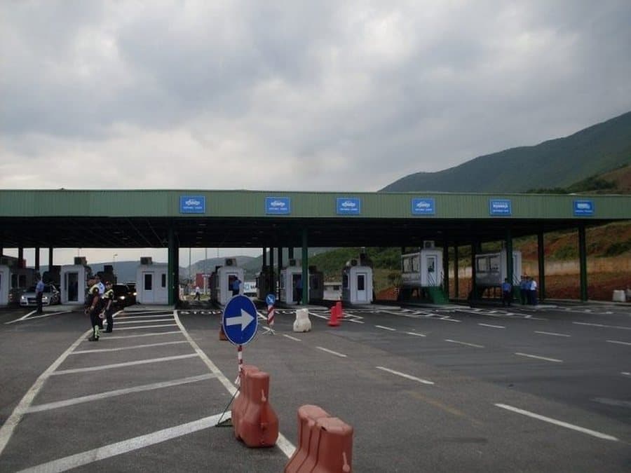 Pezullohet marrëveshja e lëvizjes së lirë Kosovë-Shqipëri