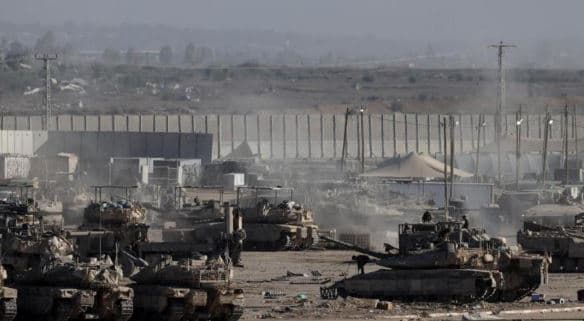 Izraeli fillon tërheqjen e trupave ushtarake nga disa pjesë të Gazës