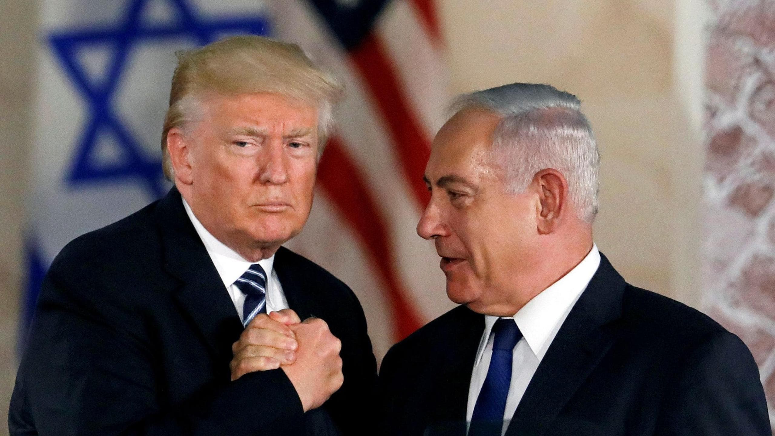 Izraeli miraton planin e Trump për armëpushimin në Gaza