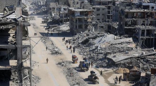 Izraeli kthen trupat e 30 palestinezëve të tjerë në Gaza