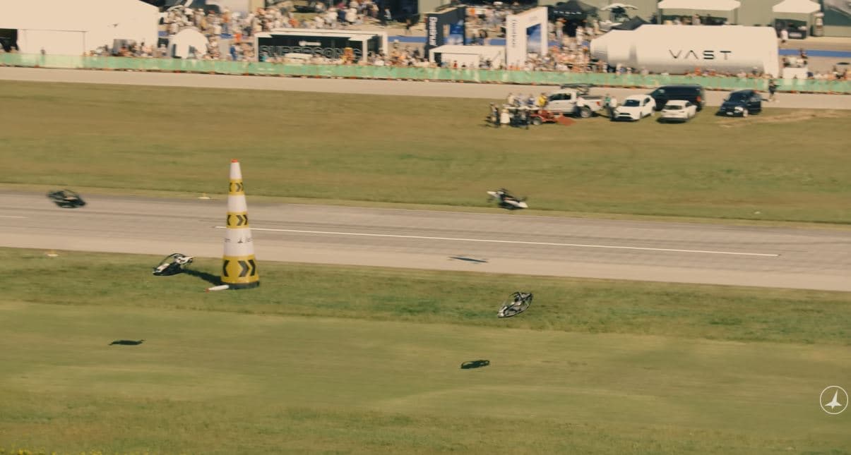 'Formula 1 në qiell', garat e para me makina fluturuese (VIDEO)