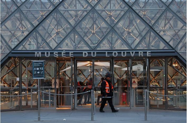 Arrestohet i dyshuari i tretë për grabitjen në muzeun e Louvre
