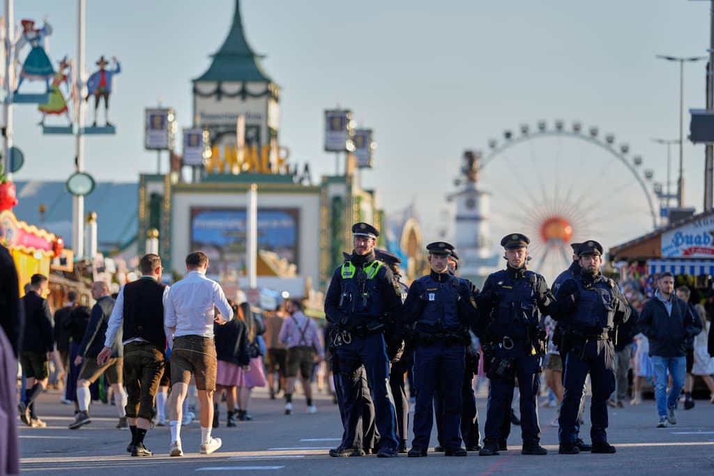 Rihapet Oktoberfest pas kërcënimit me bombë