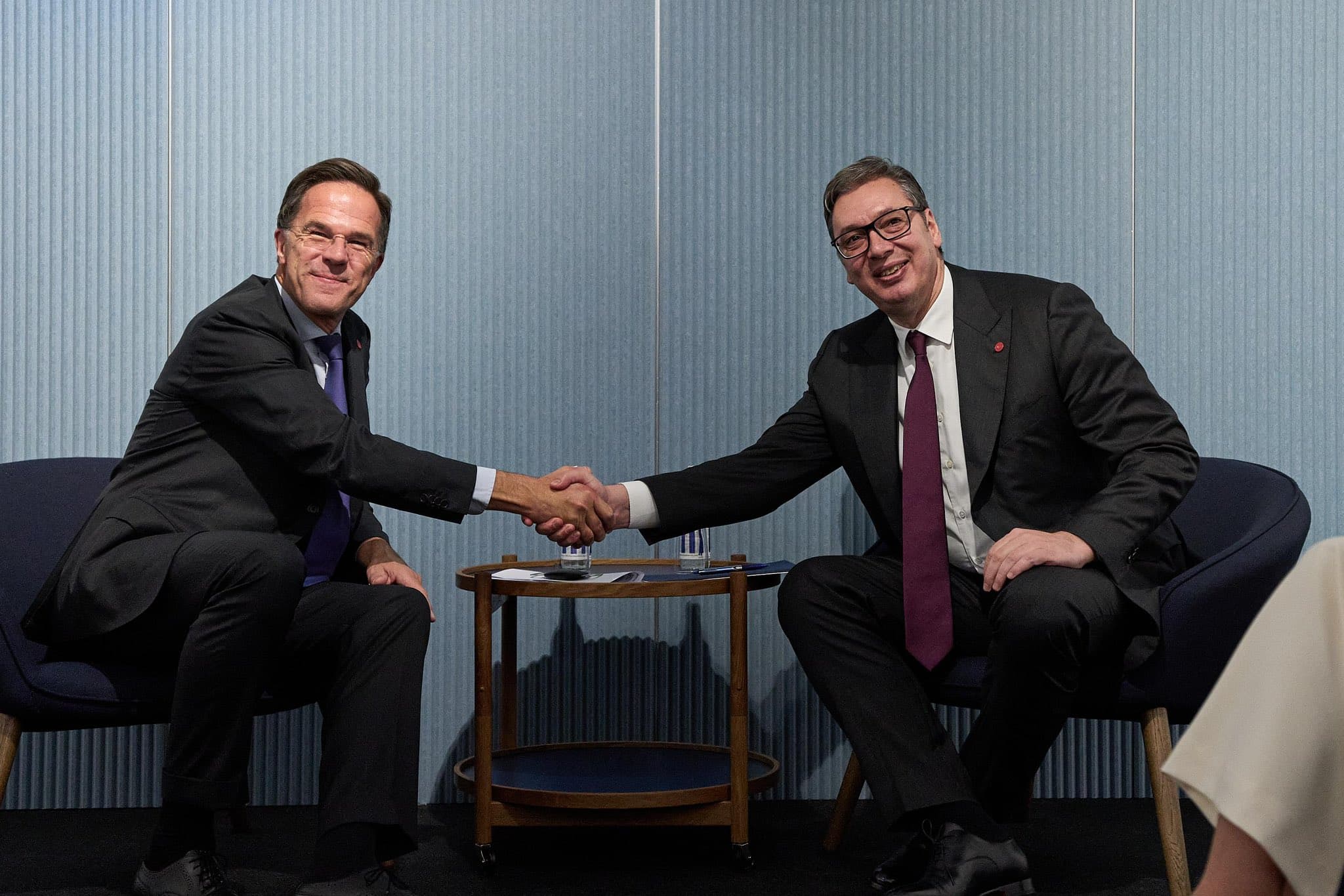 Rutte e takon Vuçiqin në Danimarkë, i flet edhe për sulmin e Banjskës