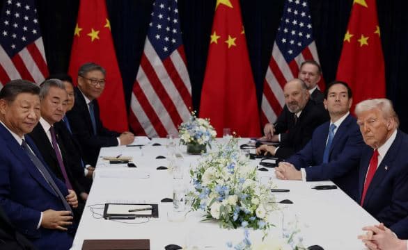 Trump ul tarifat e Kinës pas takimit ''të mrekullueshëm'' me presidentin kinez