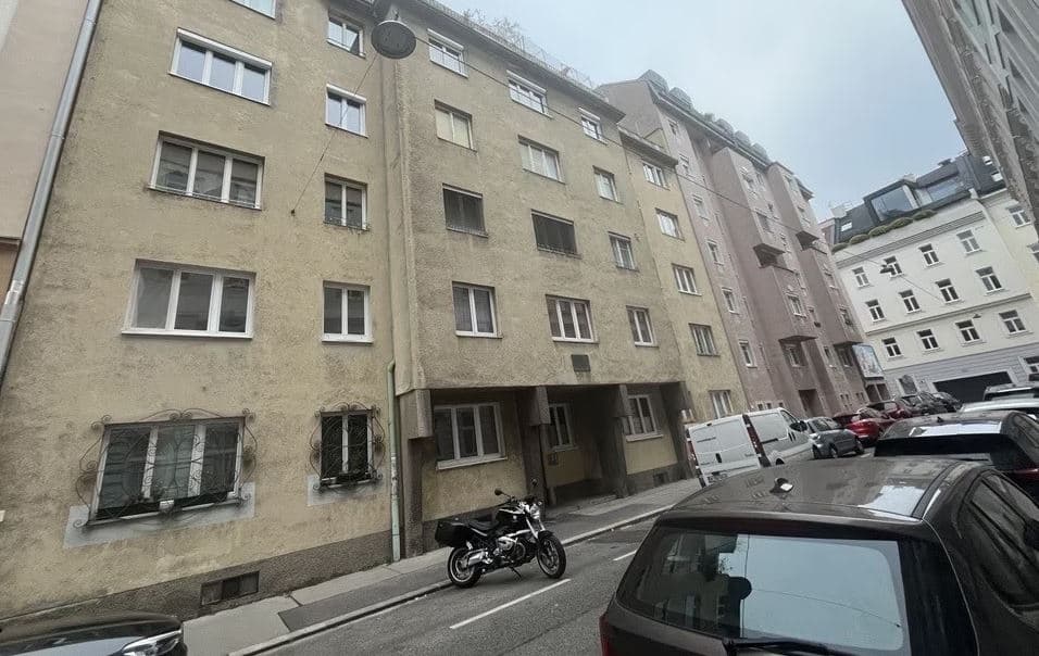 Therën për vdekje një burrë në Vjenë, arrestohen një kroat dhe një serbe