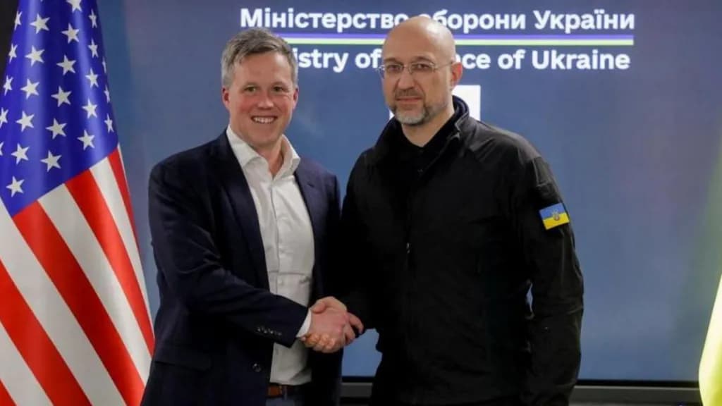Ushtarakët amerikanë zbarkojnë në Ukrainë për bisedime mbi përfundimin e luftës