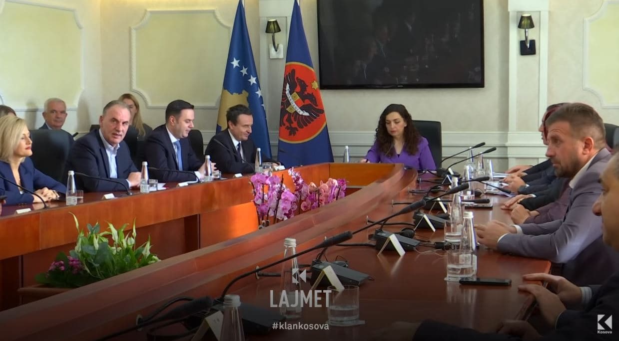 Reagimet partiake: Kurti pëlqen 28 dhjetorin, opozita “pelim” (VIDEO)