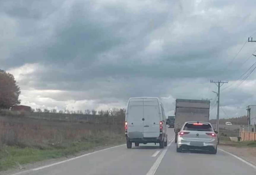 Tejkalim i shpejtësisë dhe i vijës së plotë, dënohen dy shoferë, njëri prej tyre i mitur
