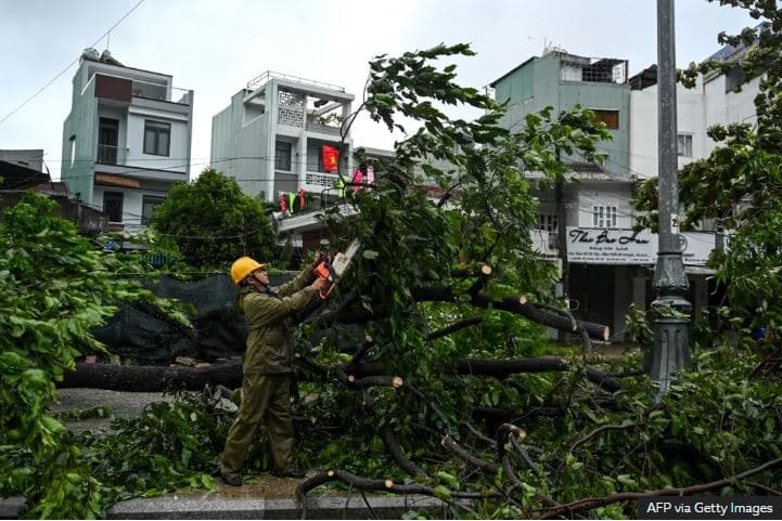 Tajfuni drejtohet drejt Kamboxhias pasi vrau të paktën 193 persona në Filipine dhe Vietnam
