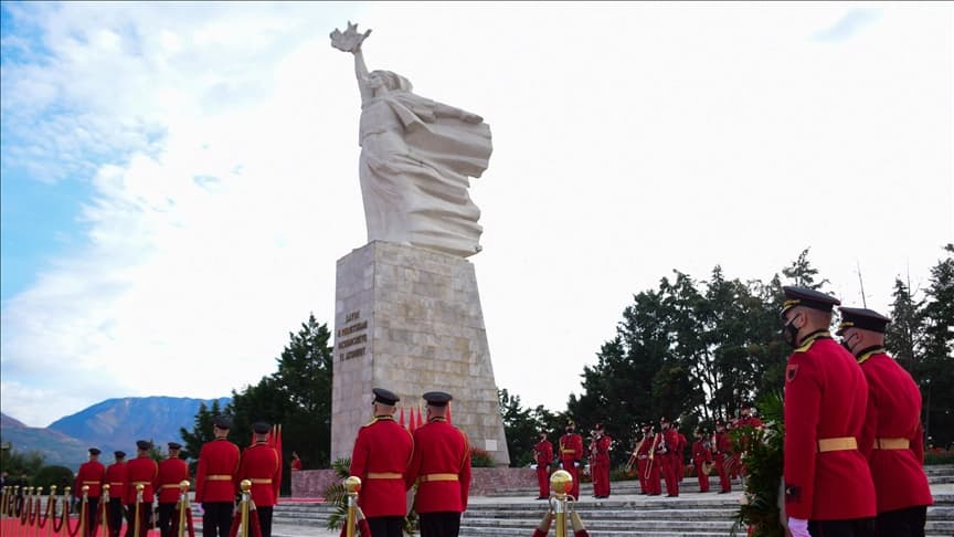 Shqipëria feston "Ditën e Çlirimit"