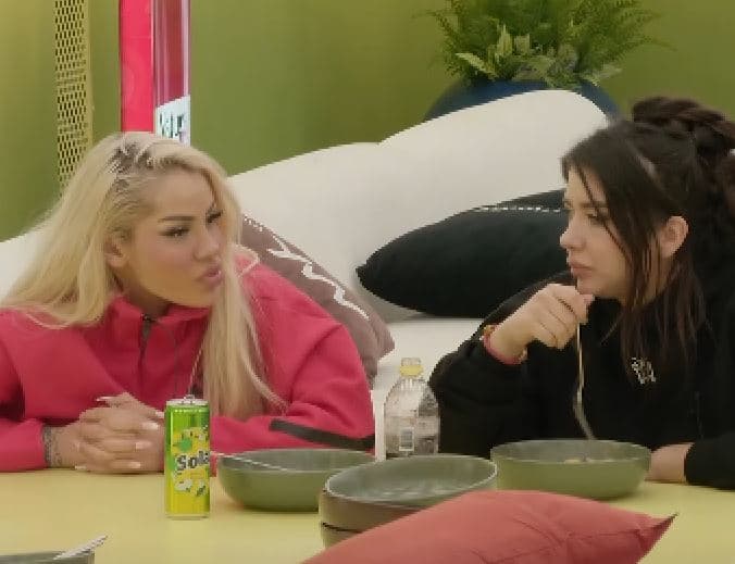 Alba dyshon se Bia e di gjuhën shqipe (VIDEO)