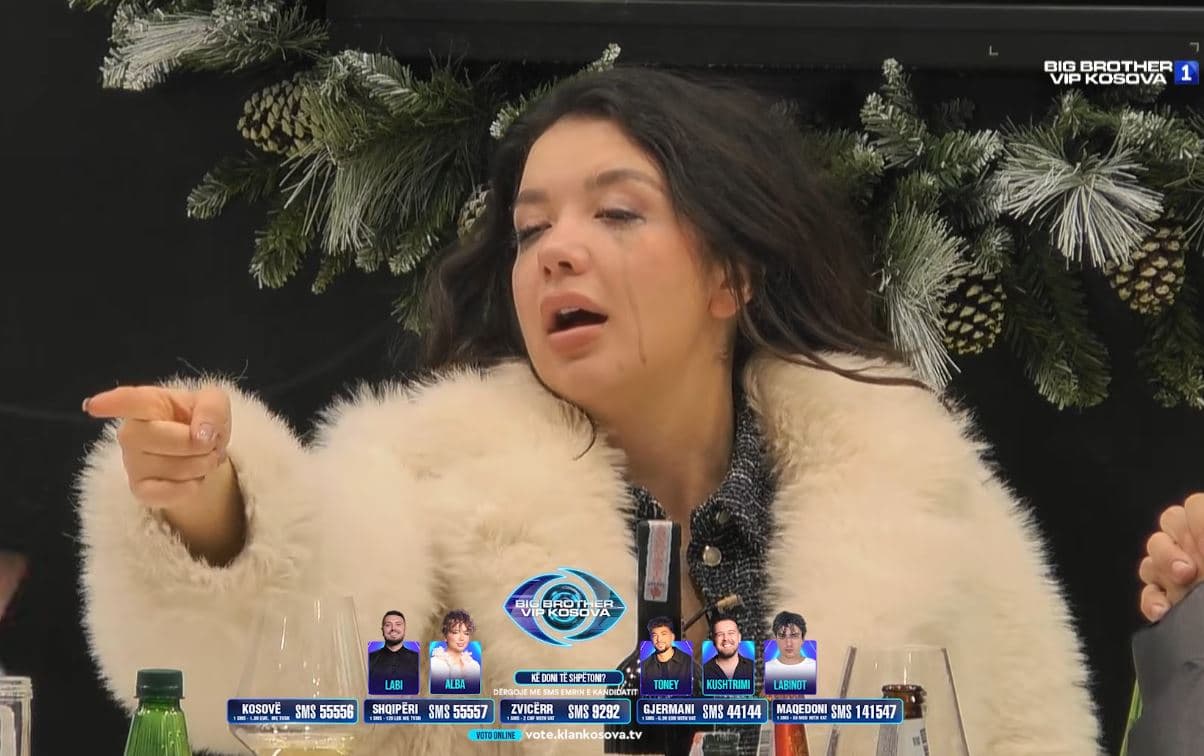 “Burra me “R”, Alba shpërthen ndaj meshkujve në darkën e të nominuarve (VIDEO)
