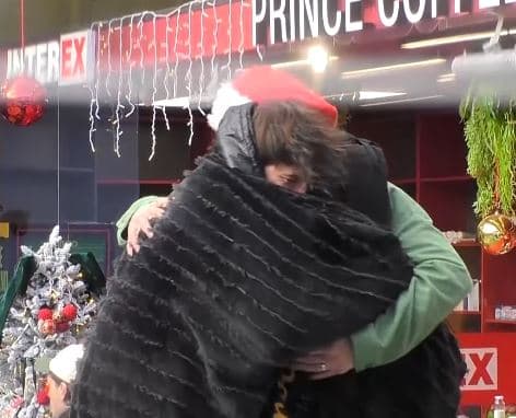 “Ju dua”, Elijona shpërthen në lot – buzëqeshjen ia rikthejnë Klodi e Londrimi (VIDEO)