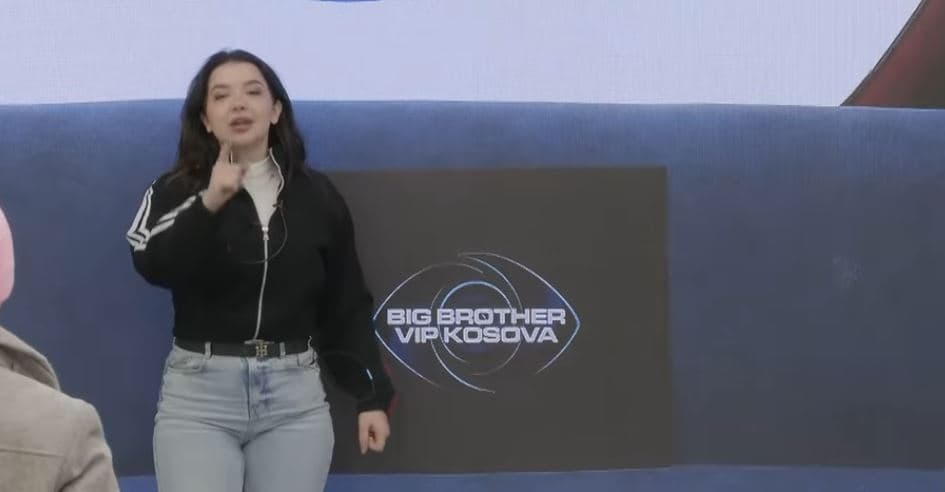 Zarfi i zi arrin në shtëpi, ja reagimi i Albës (VIDEO)