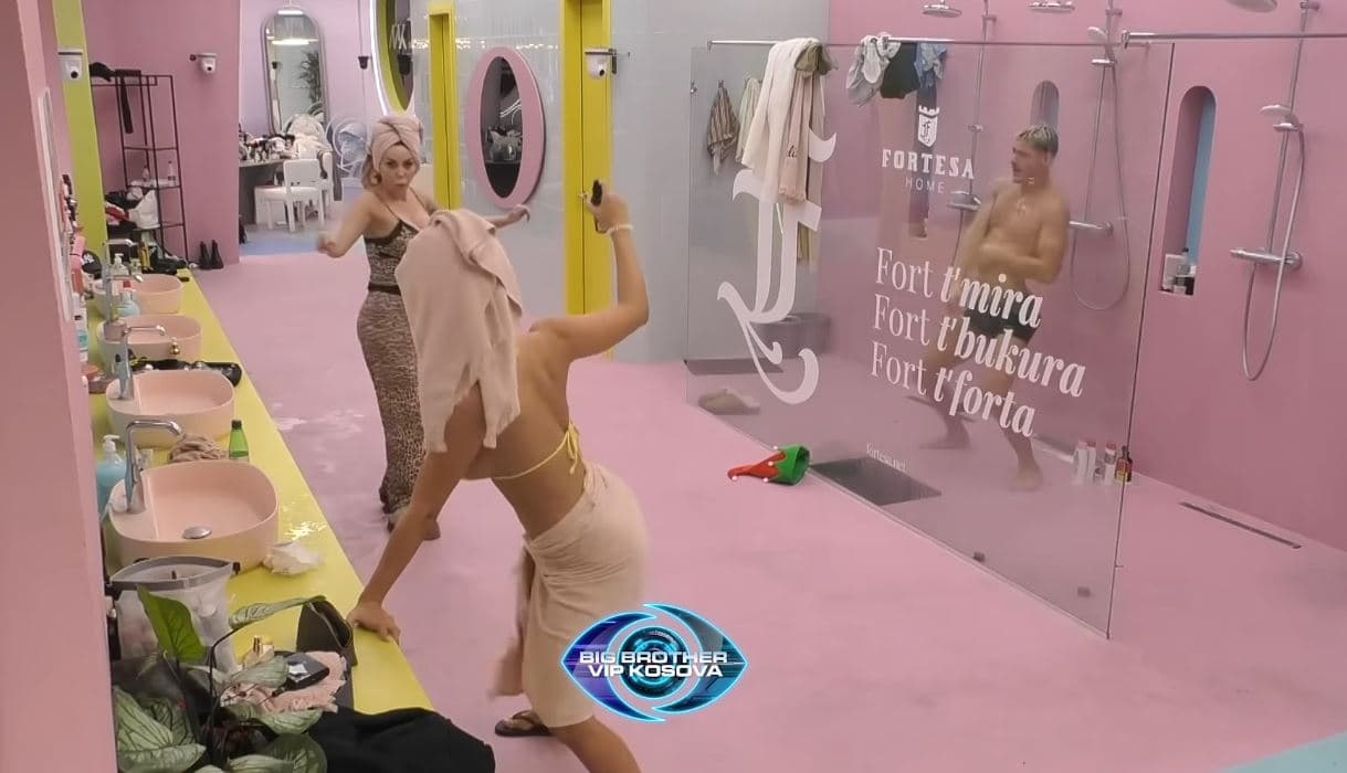 Dolce ndez atmosferën me vallëzim sensual (VIDEO)