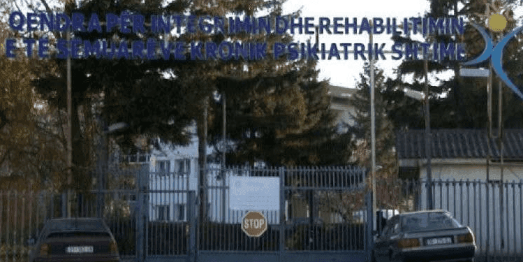 Pacienti që iku nga Enti Special në Shtime, konsiderohet i rrezikshëm për sigurinë publike