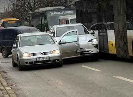 100 aksidente veç të hënën në Kosovë
