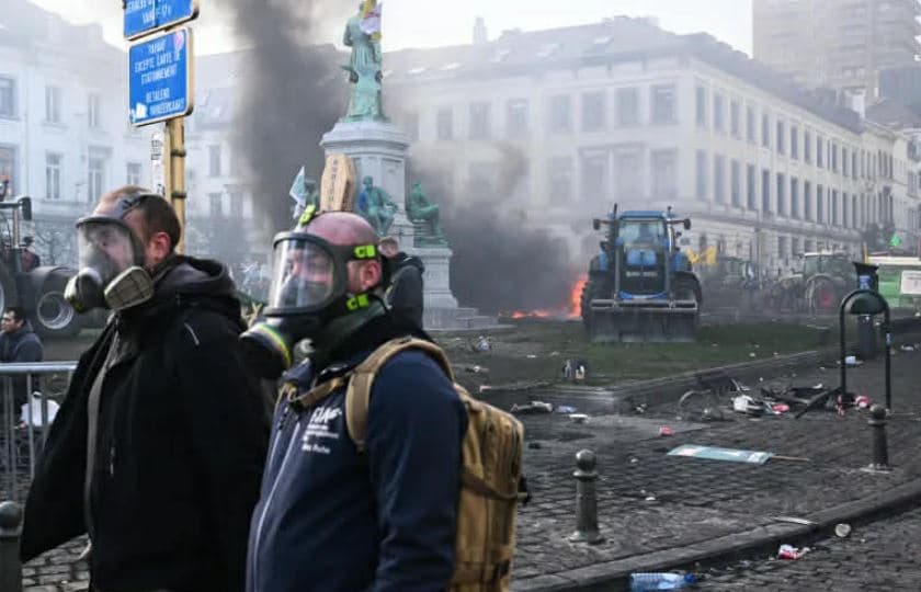 BE shtyn marrëveshjen tregtare me Mercosur mes protestave të fermerëve