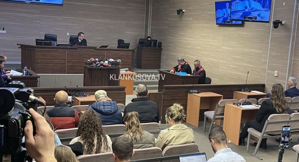 Dështon seanca për Rezervën Shtetërore, mungon Rozeta Hajdari