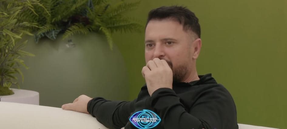 Labi shkakton të qeshura me thënien e tij: Krejt pom doket po na kqyr dikush (VIDEO)