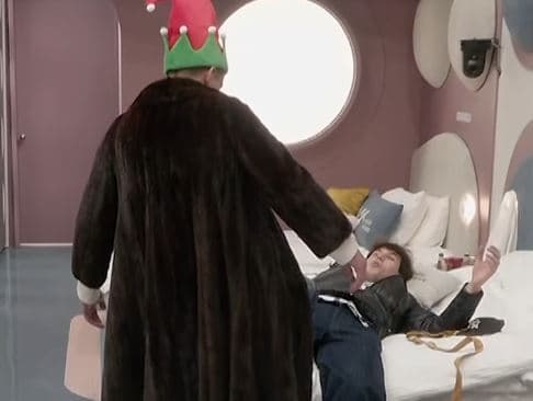 “A më do?”, Klodi vihet në siklet nga Londrimi (VIDEO)