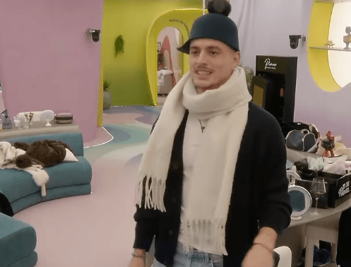 Londrimi: Dua ta lë shtëpinë në këto momente... (VIDEO)