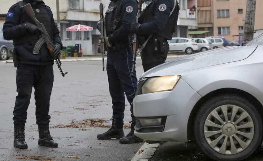 Kamenicë: Arrestohet burri, dyshohet se sulmoi fizikisht dy policë