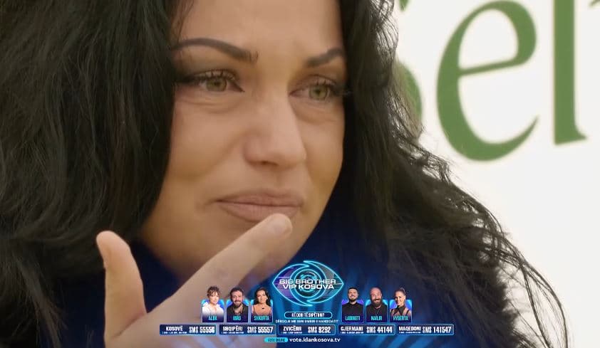 “Me dy njerëz të sëmurë...”, Shkurta shpërthen në lot teksa flet për jetën e saj (VIDEO)
